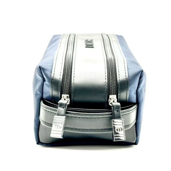 Dior Toiletry Bag, dust bag included - Picture 3 of 5